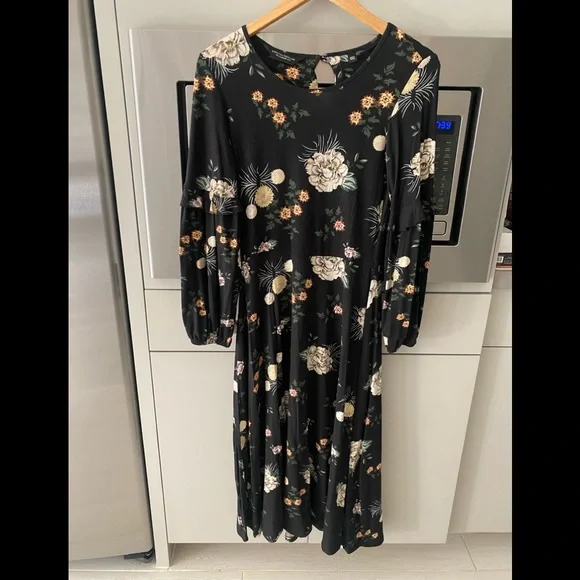 green emerald velvet dress 8 Panel Zip Back Below Knee Dress  EvaVarro